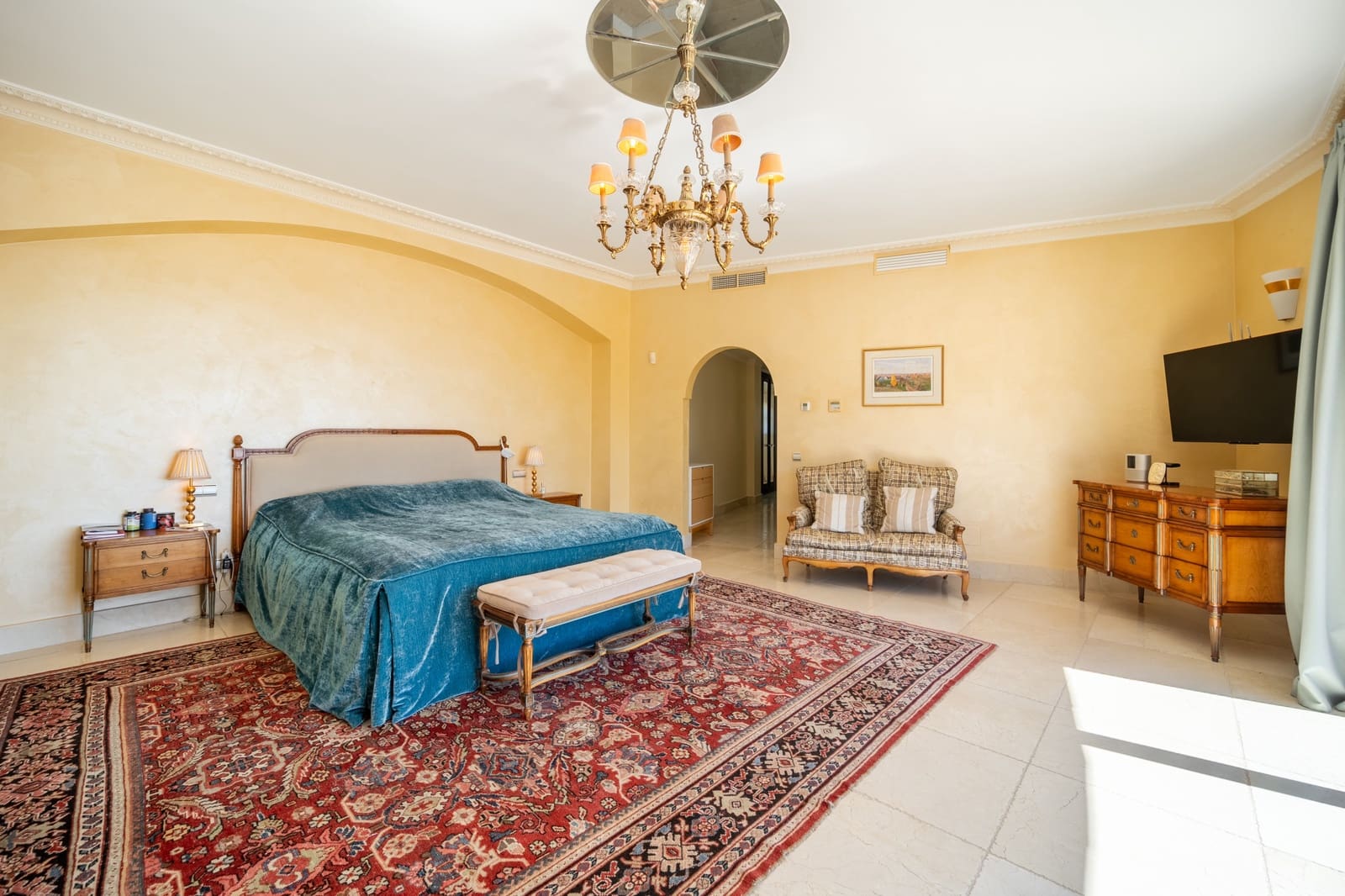 7 bedroom Villa for sale in La Zagaleta with pool garage - € 7,500,000 (Ref: 10078041)