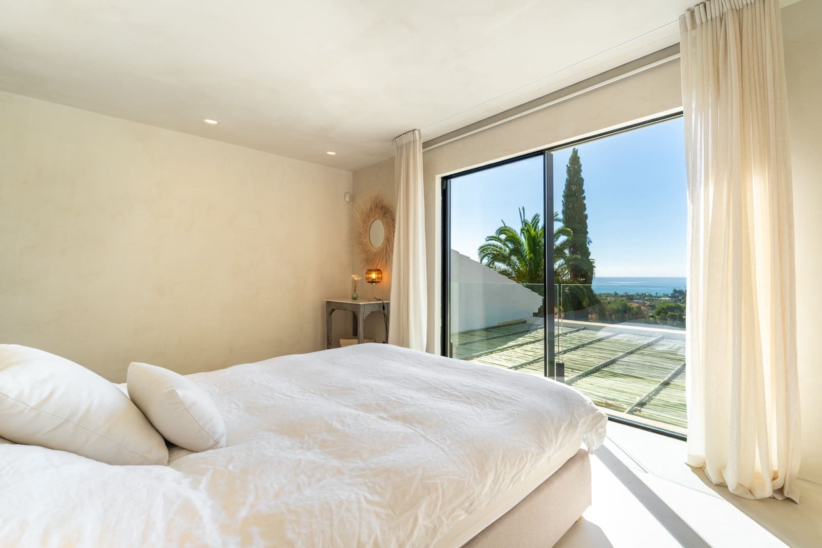 5 sypialnia Willa na kwatery wakacyjne w Estepona z basenem garażem - 12 000 € (Ref: 10091447)