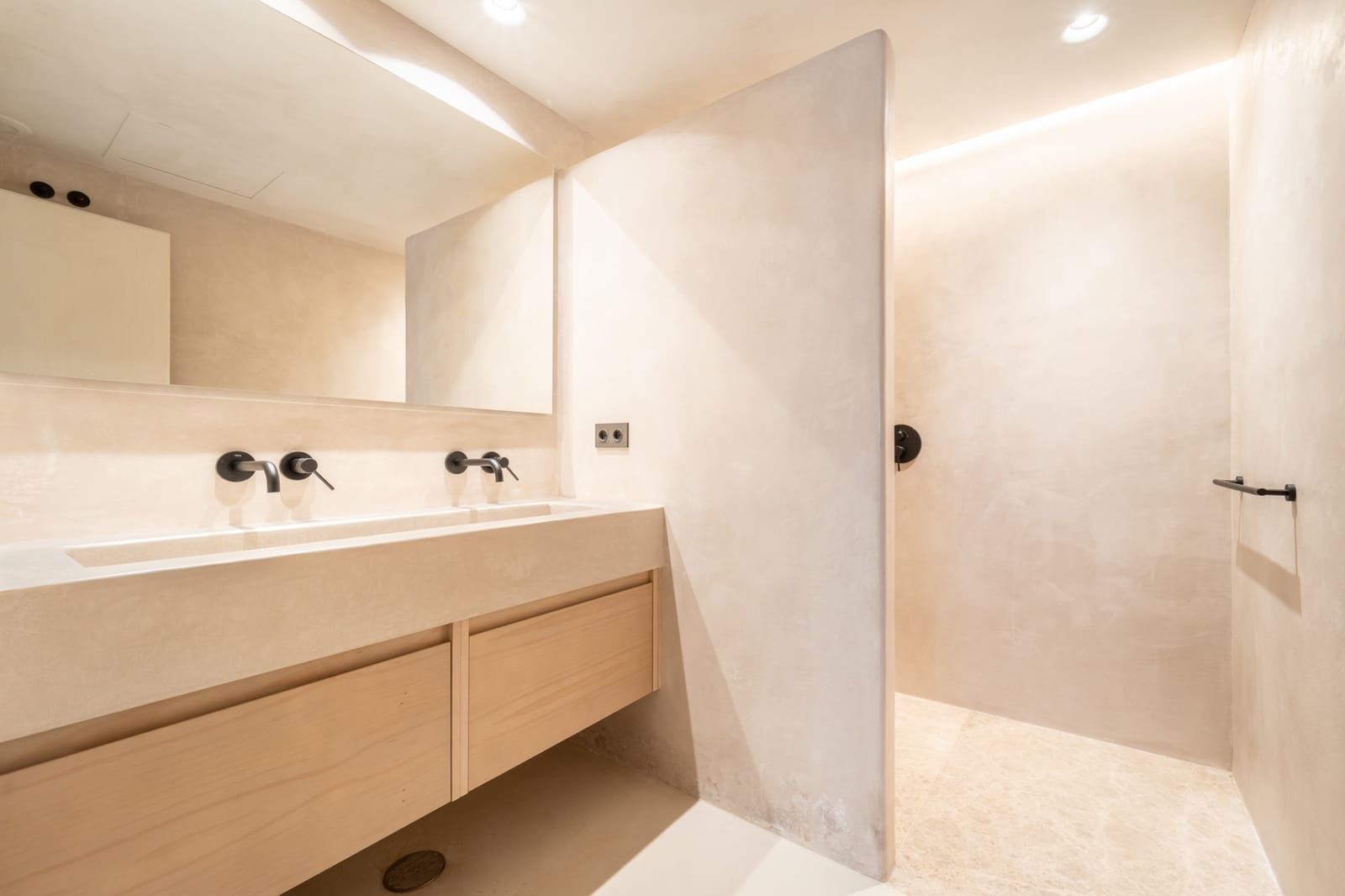 5 sypialnia Willa na kwatery wakacyjne w Estepona z basenem garażem - 12 000 € (Ref: 10091447)