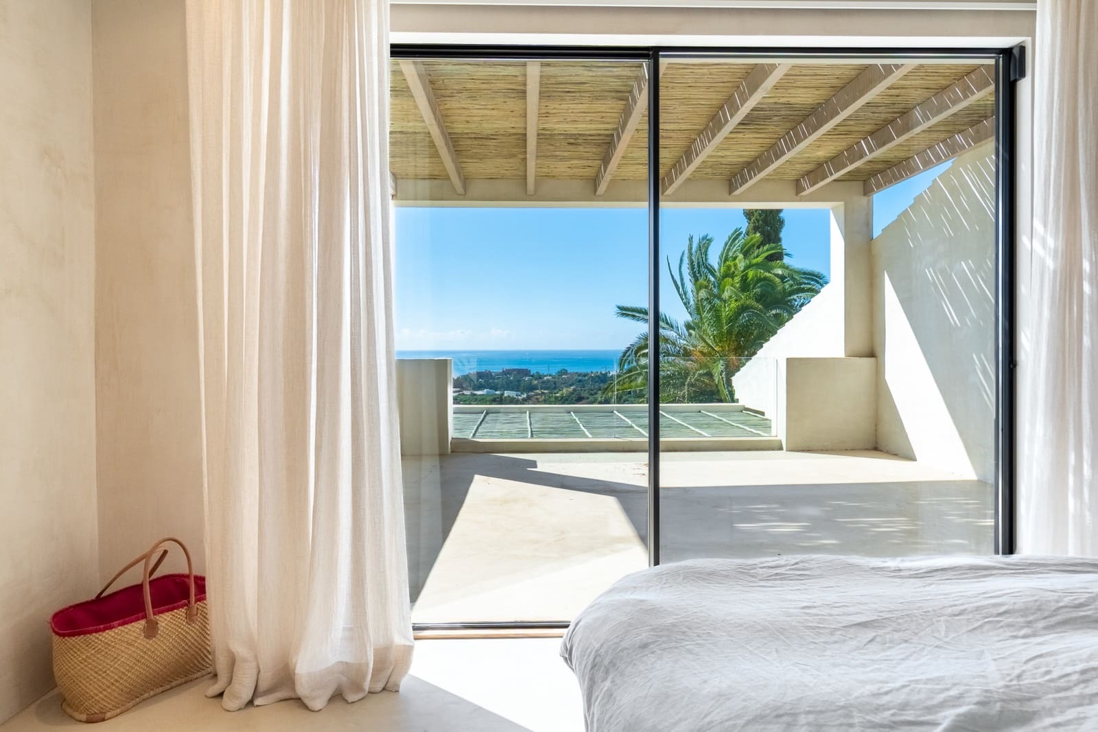 5 sypialnia Willa na kwatery wakacyjne w Estepona z basenem garażem - 12 000 € (Ref: 10091447)