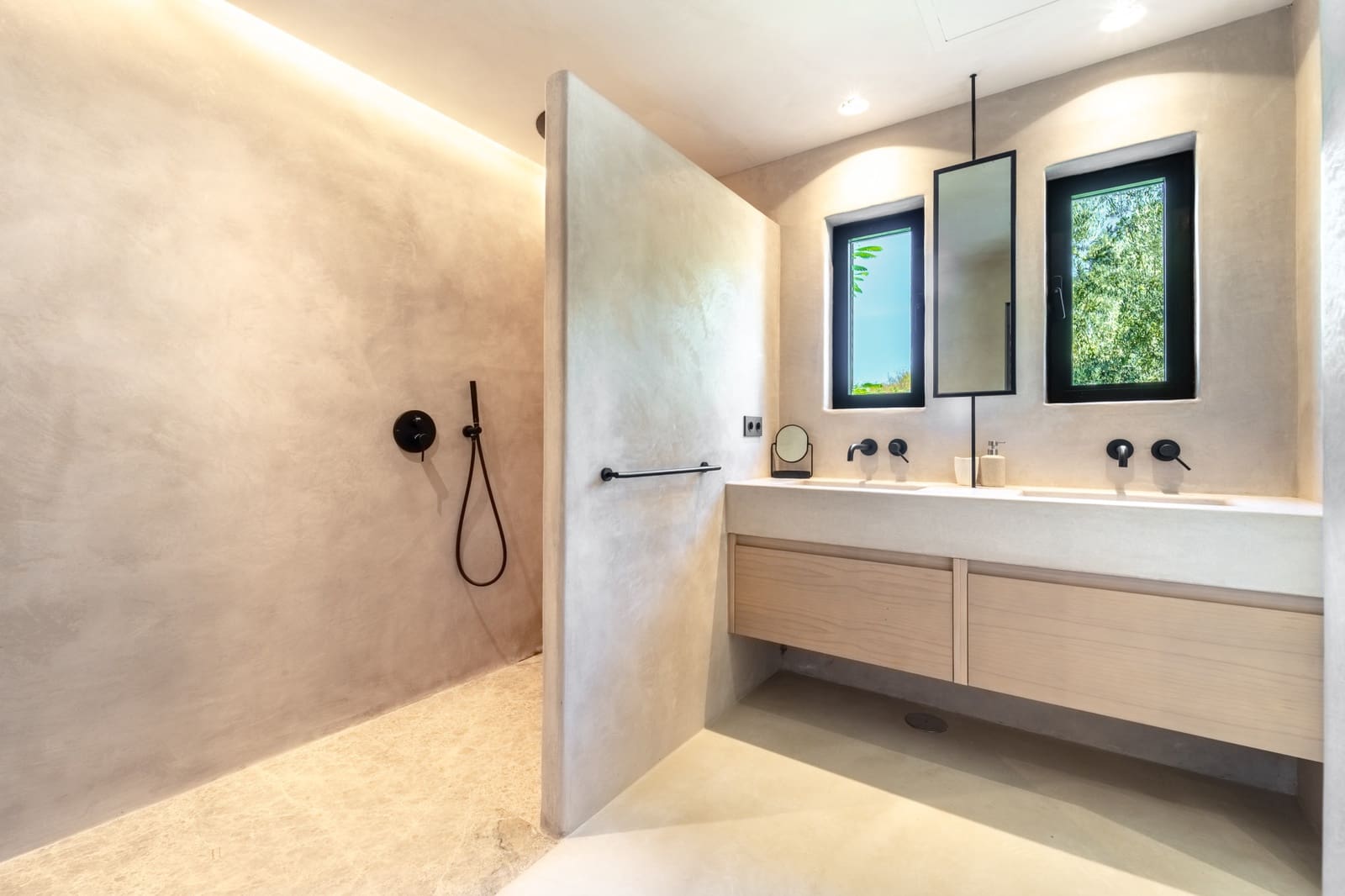 5 sypialnia Willa na kwatery wakacyjne w Estepona z basenem garażem - 12 000 € (Ref: 10091447)