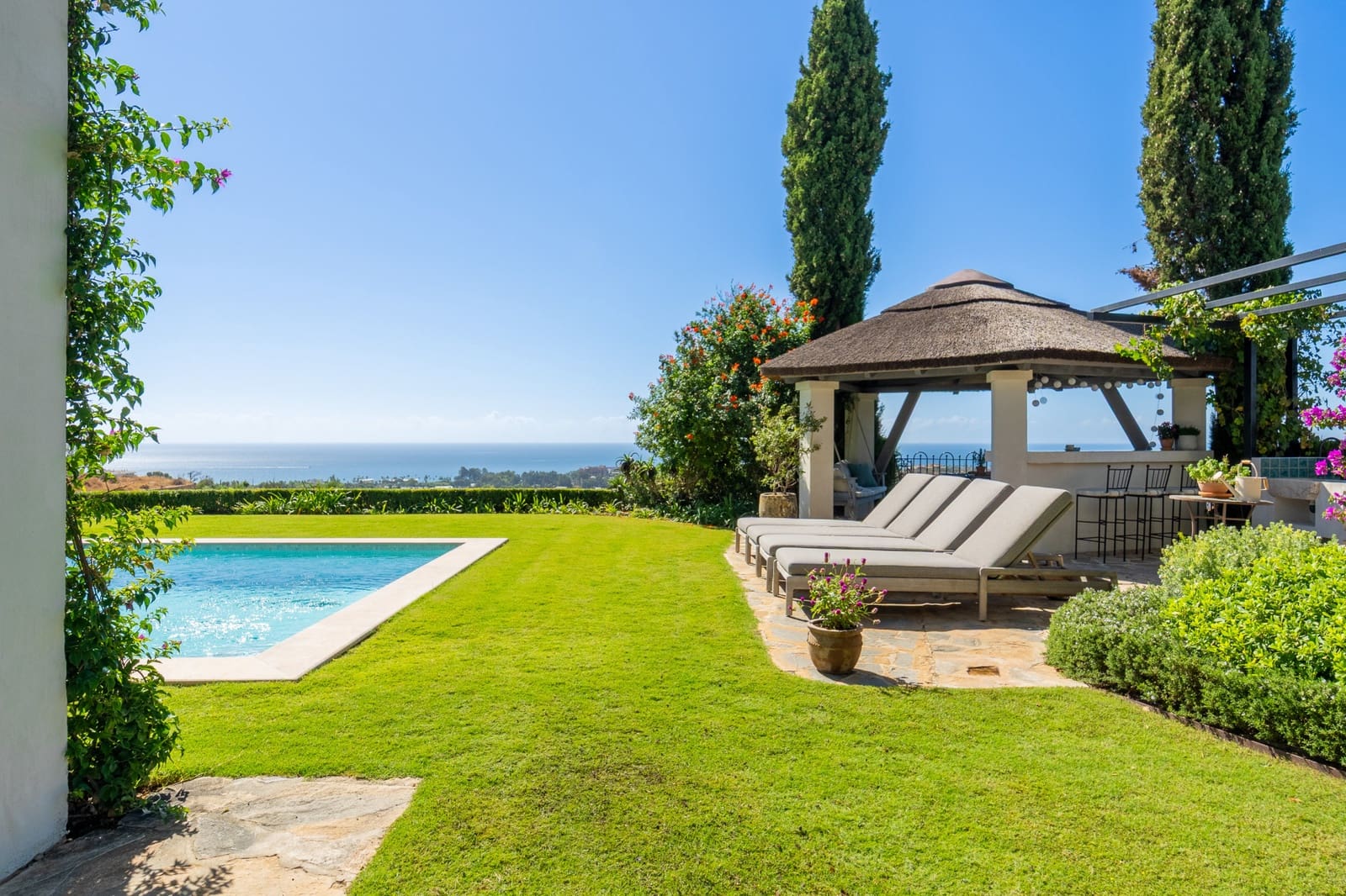 5 sypialnia Willa na kwatery wakacyjne w Estepona z basenem garażem - 12 000 € (Ref: 10091447)
