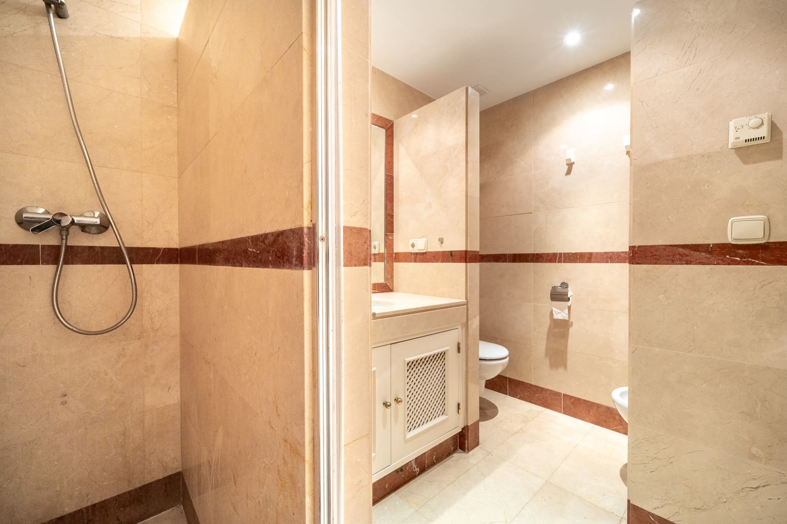 2 chambre Appartement à vendre à Marbella avec piscine garage - 950 000 € (Ref: 10094367)