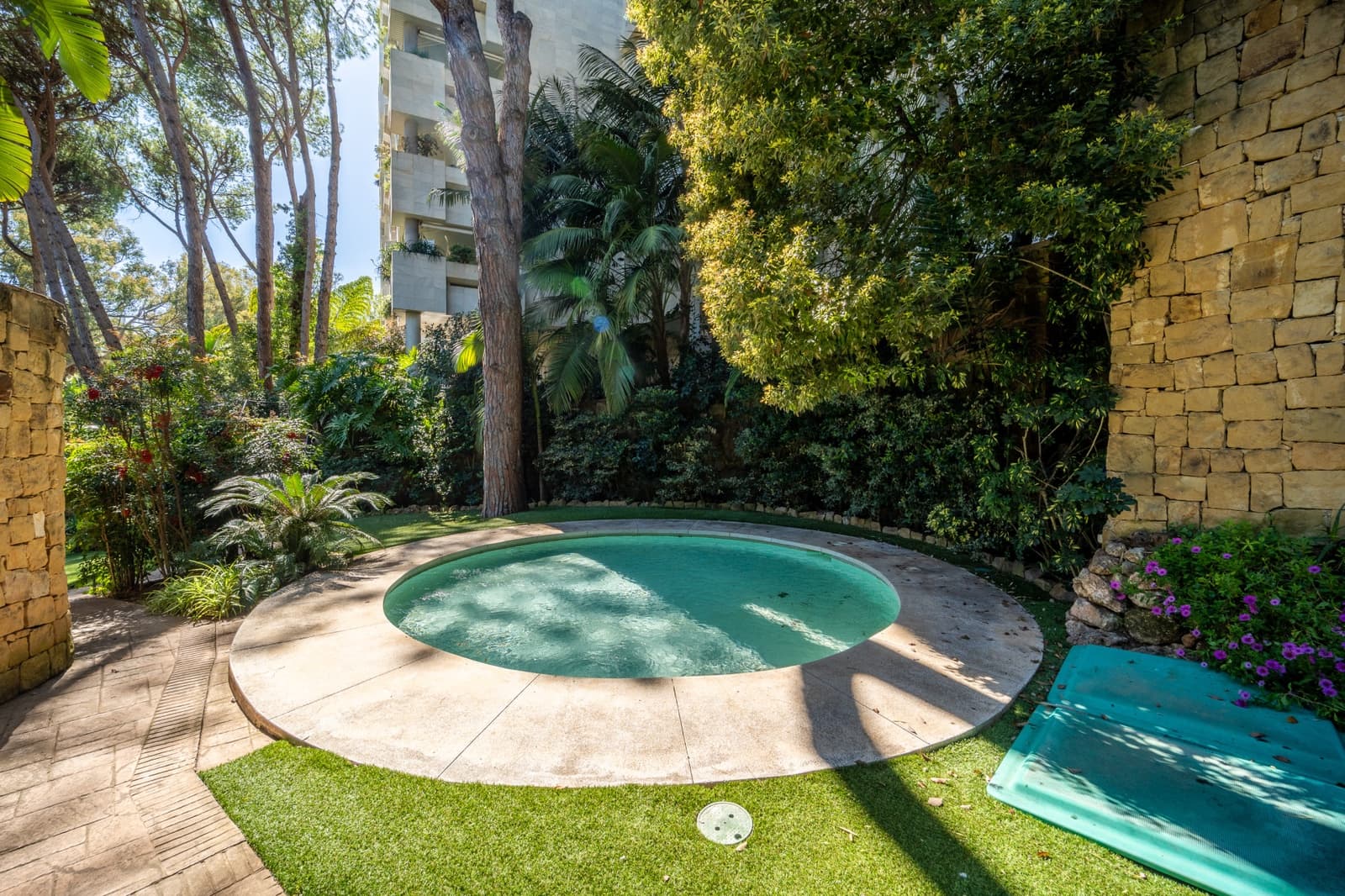2 chambre Appartement à vendre à Marbella avec piscine garage - 950 000 € (Ref: 10094367)