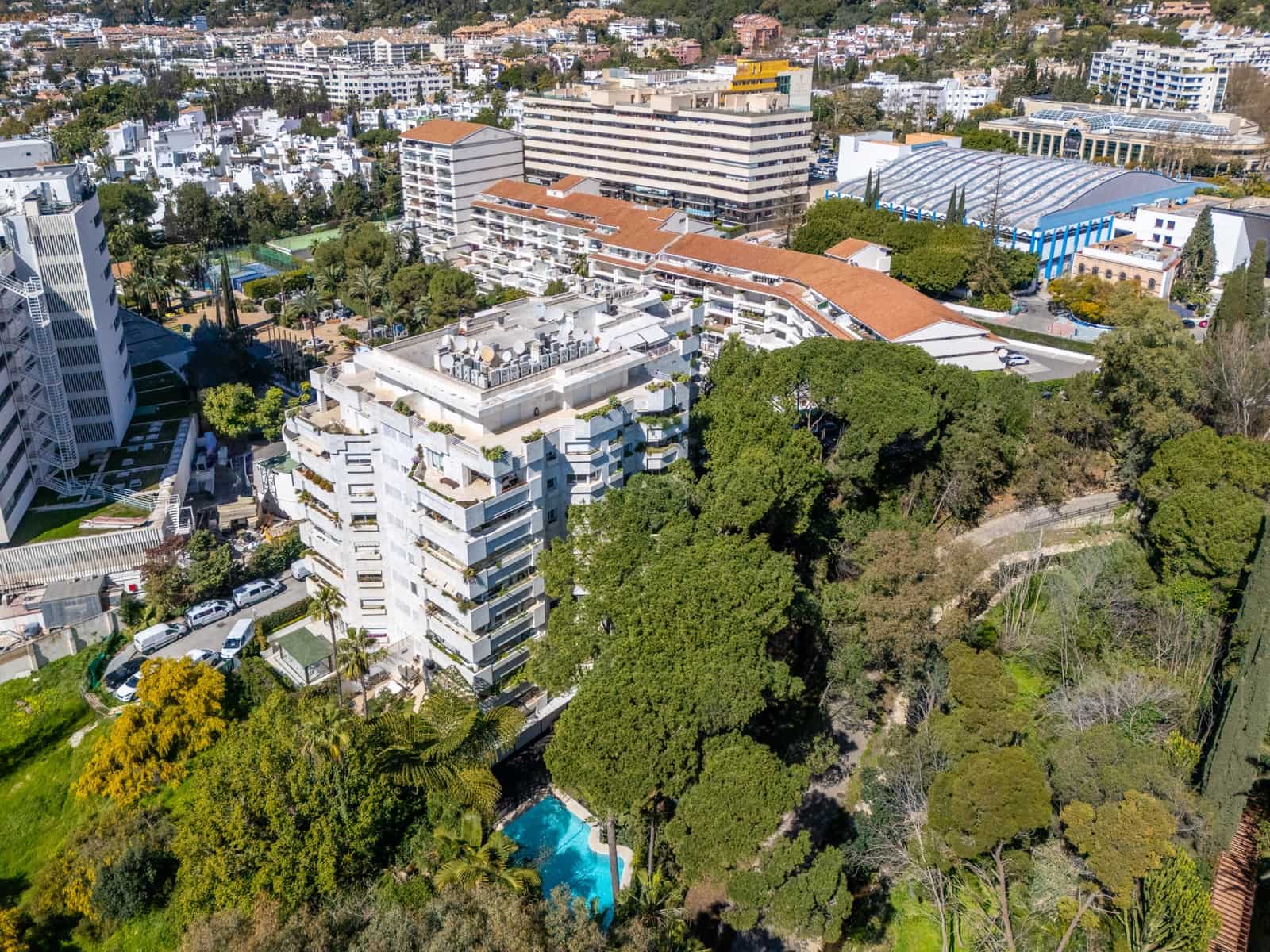 2 chambre Appartement à vendre à Marbella avec piscine garage - 950 000 € (Ref: 10094367)