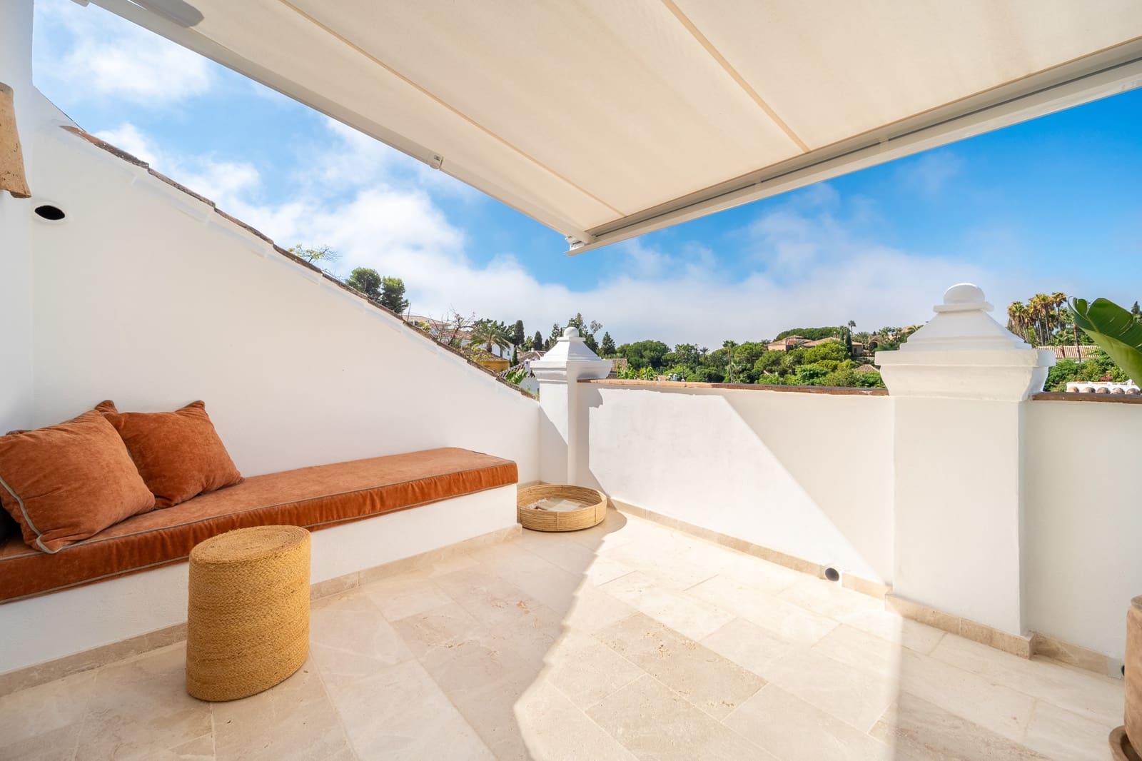 2 chambre Maison de Ville à vendre à Marbella avec piscine - 1 695 000 € (Ref: 10100094)
