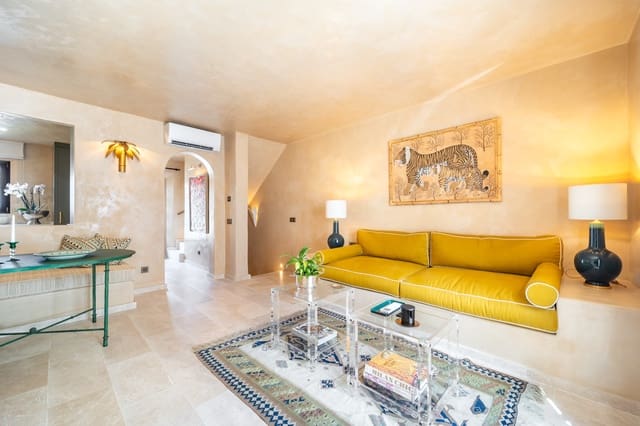 2 chambre Maison de Ville à vendre à Marbella avec piscine - 1 695 000 € (Ref: 10100094)