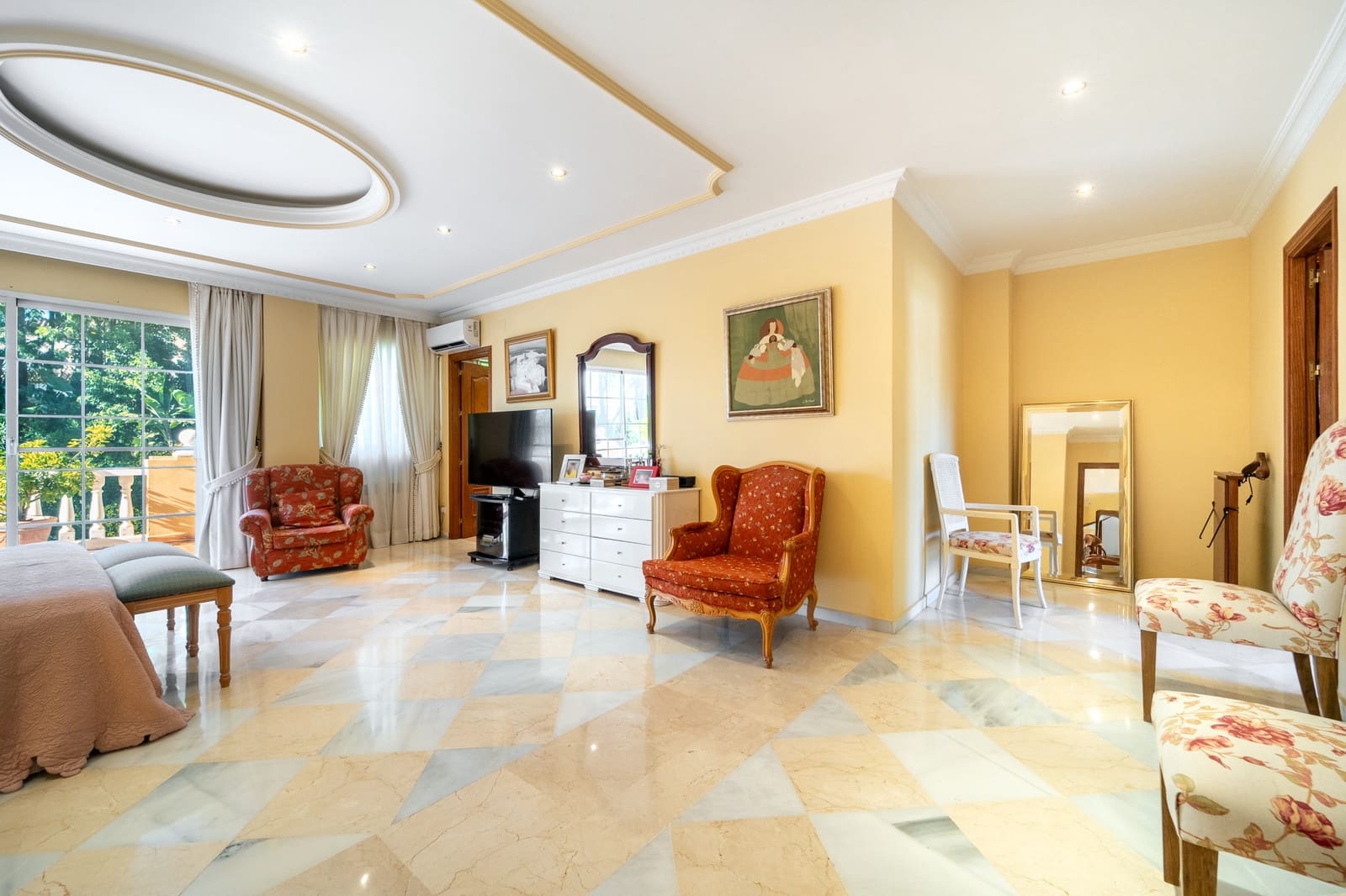 5 Zimmer Villa zu verkaufen in Marbella mit Pool Garage - 3.650.000 € (Ref: 10109365)