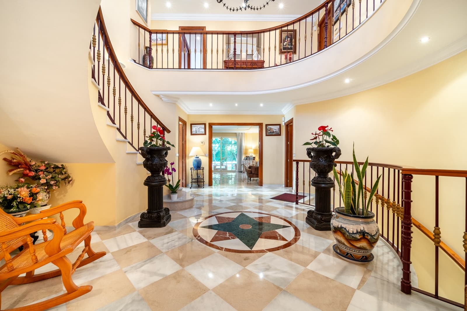 5 Zimmer Villa zu verkaufen in Marbella mit Pool Garage - 3.650.000 € (Ref: 10109365)