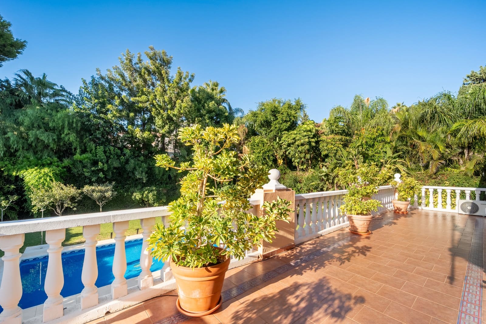 5 Zimmer Villa zu verkaufen in Marbella mit Pool Garage - 3.650.000 € (Ref: 10109365)