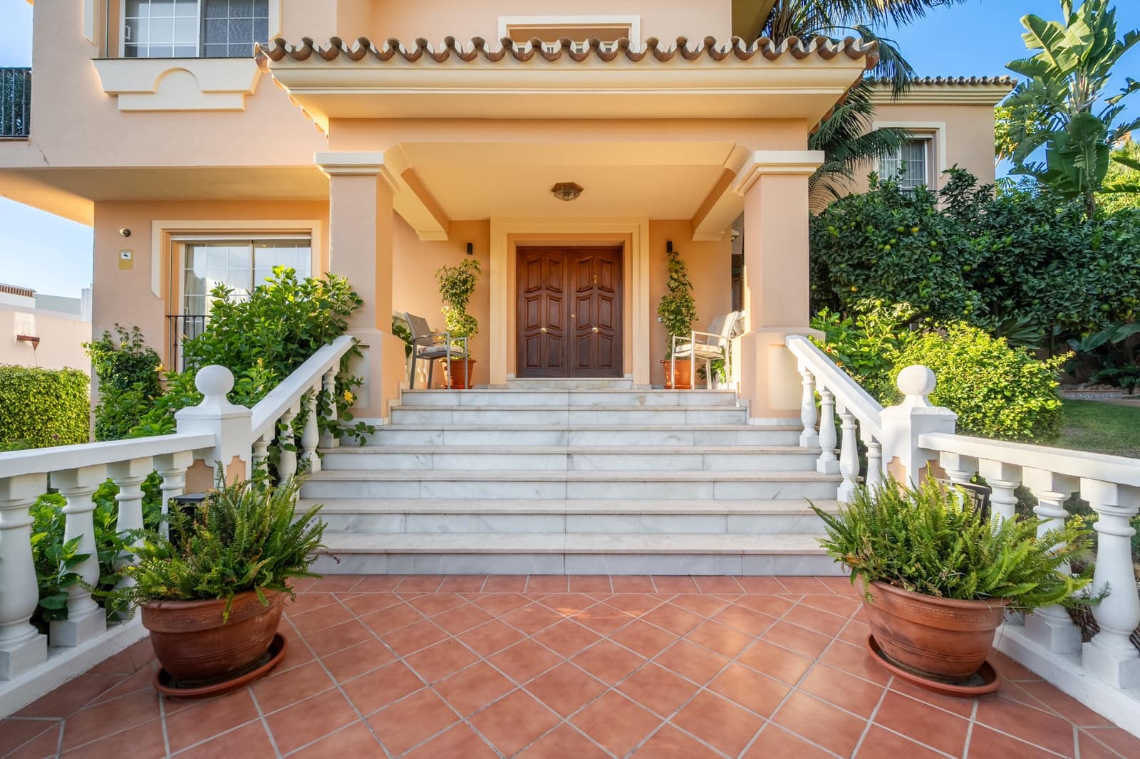 5 Zimmer Villa zu verkaufen in Marbella mit Pool Garage - 3.650.000 € (Ref: 10109365)