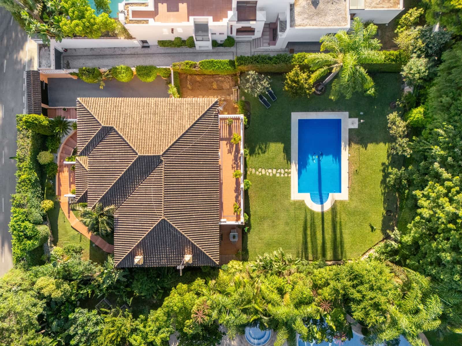 5 Zimmer Villa zu verkaufen in Marbella mit Pool Garage - 3.650.000 € (Ref: 10109365)