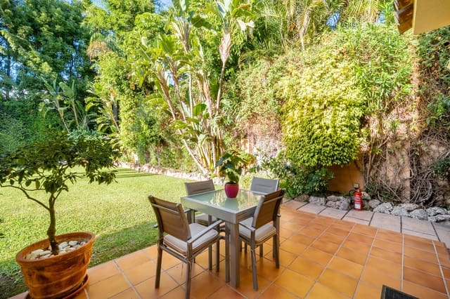 5 Zimmer Villa zu verkaufen in Marbella mit Pool Garage - 3.650.000 € (Ref: 10109365)