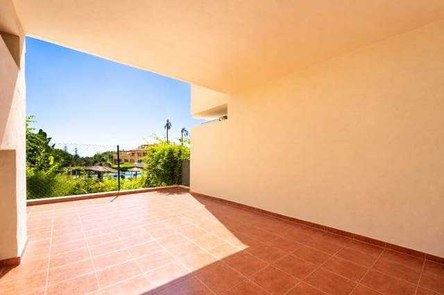2 quarto Apartamento para arrendar em Marbella com piscina garagem - 2 400 € (Ref: 10120538)