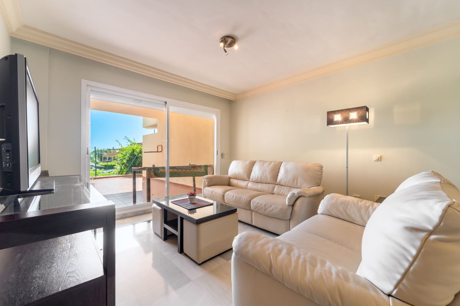 2 sovrum Lägenhet att hyra i Marbella med pool garage - 2 400 € (Ref: 10120538)