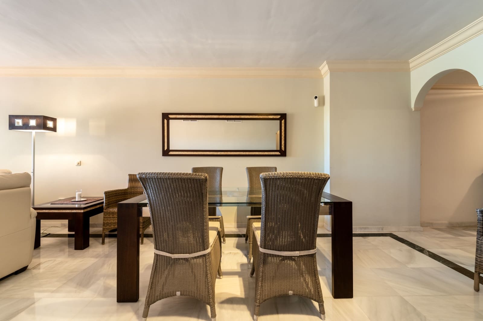 2 sovrum Lägenhet att hyra i Marbella med pool garage - 2 400 € (Ref: 10120538)