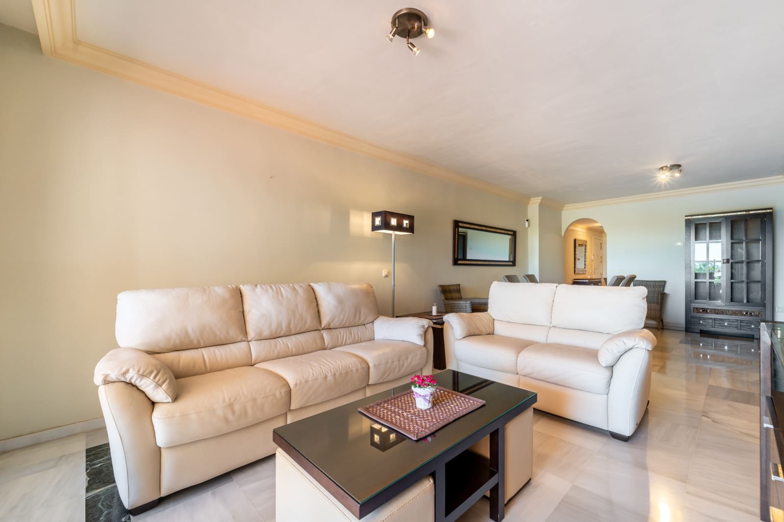 2 sovrum Lägenhet att hyra i Marbella med pool garage - 2 400 € (Ref: 10120538)