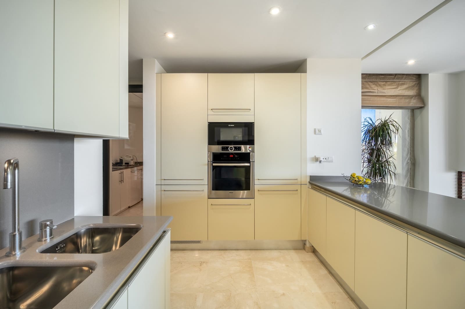 3 soverom Leilighet til salgs i Marbella med svømmebasseng garasje - € 1 995 000 (Ref: 10124246)