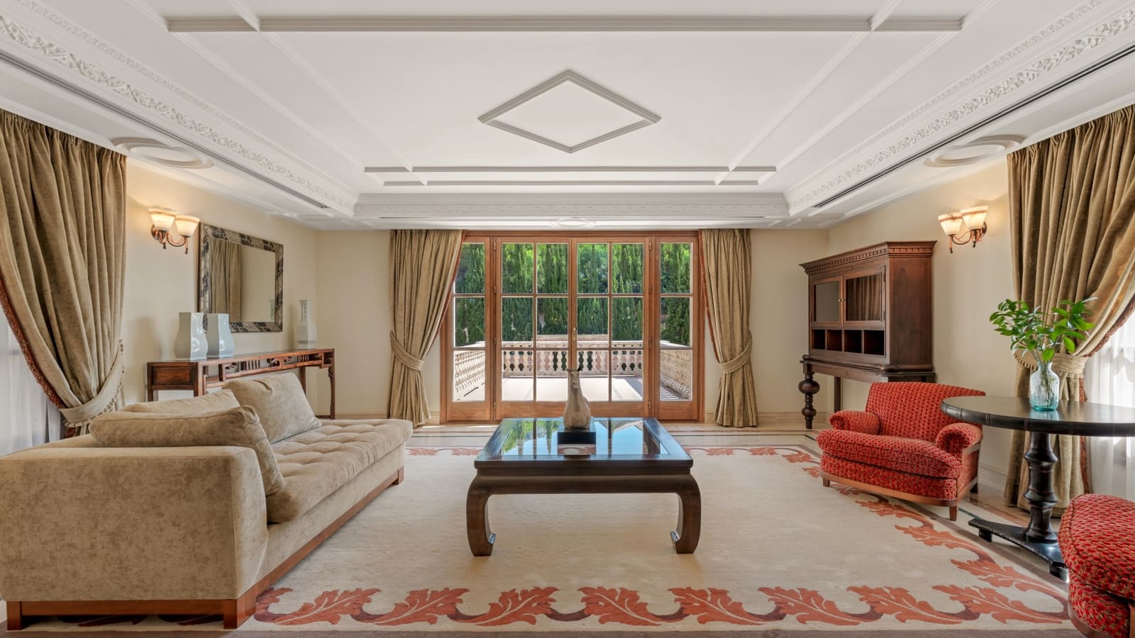 7 quarto Moradia para venda em Marbella com piscina garagem - 16 900 000 € (Ref: 10129011)