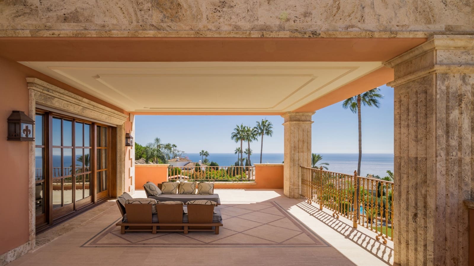 7 quarto Moradia para venda em Marbella com piscina garagem - 16 900 000 € (Ref: 10129011)