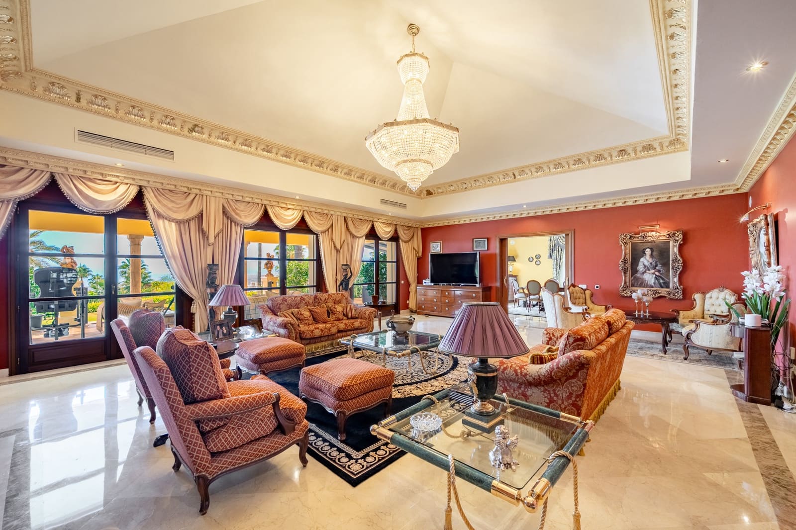 5 Zimmer Villa zu verkaufen in Marbella mit Pool Garage - 8.200.000 € (Ref: 10129012)