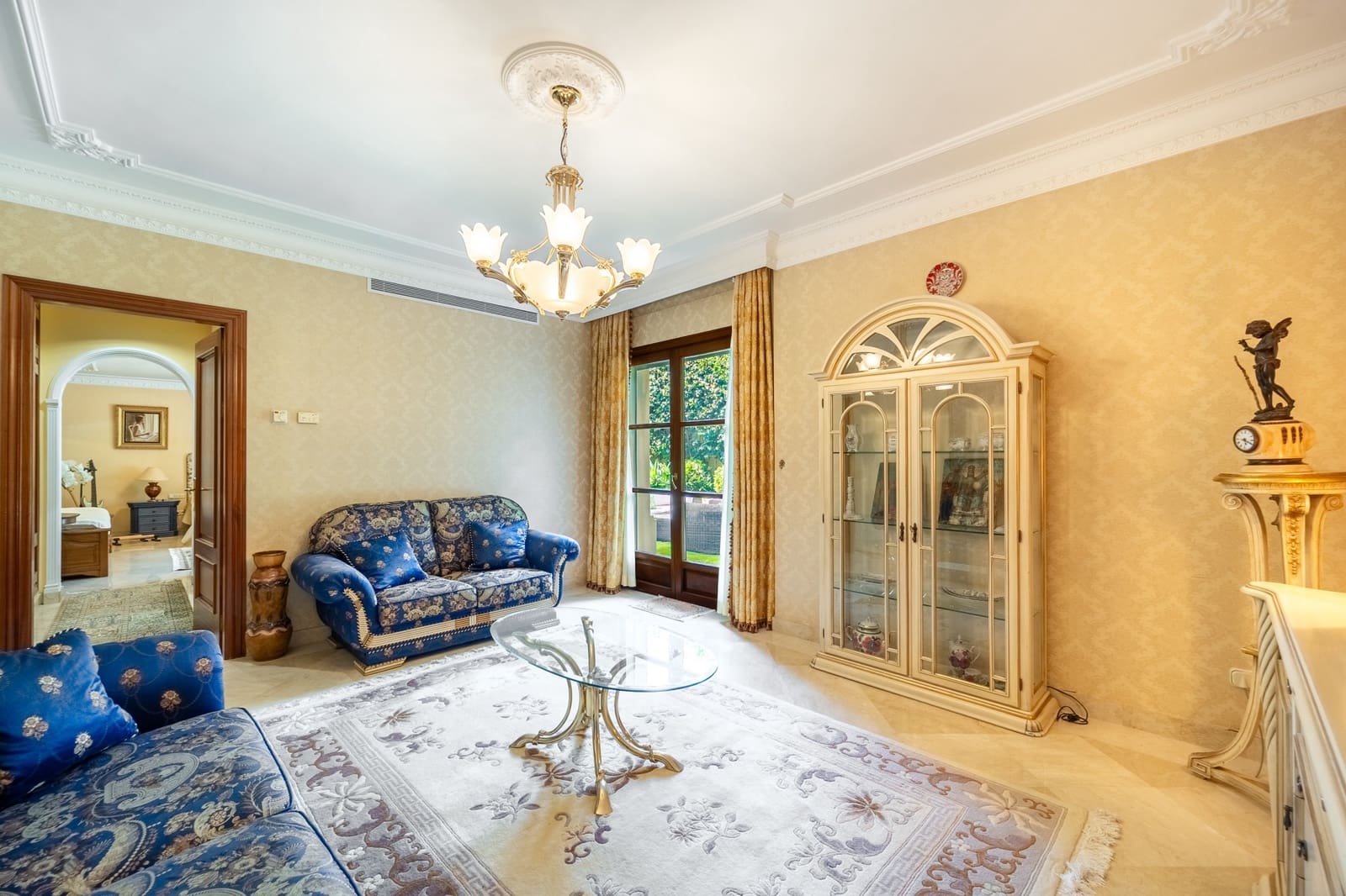 5 Zimmer Villa zu verkaufen in Marbella mit Pool Garage - 8.200.000 € (Ref: 10129012)
