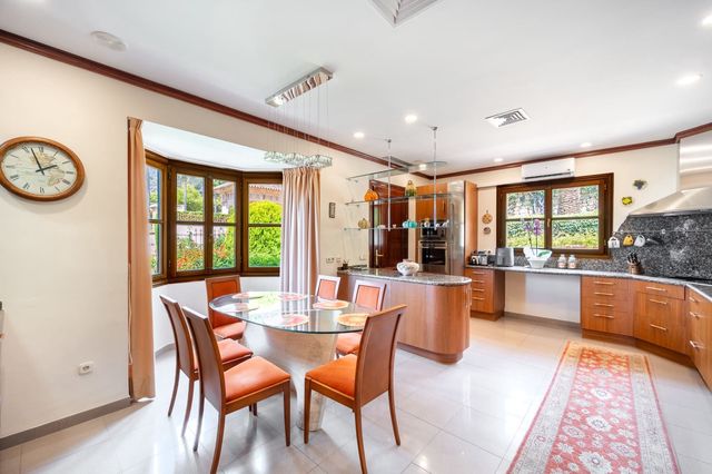 5 sovrum Villa till salu i Marbella med pool garage - 8 200 000 € (Ref: 10129012)
