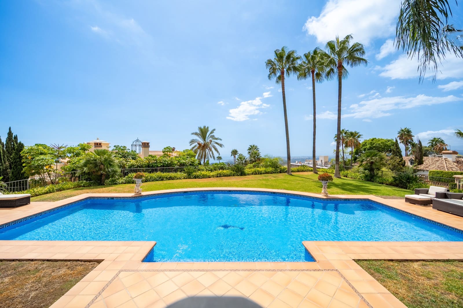 5 Zimmer Villa zu verkaufen in Marbella mit Pool Garage - 8.200.000 € (Ref: 10129012)