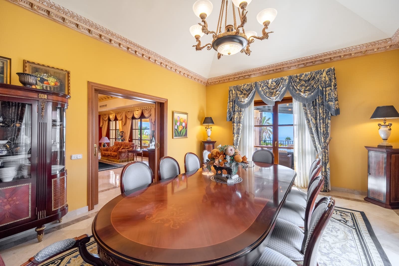 5 Zimmer Villa zu verkaufen in Marbella mit Pool Garage - 8.200.000 € (Ref: 10129012)