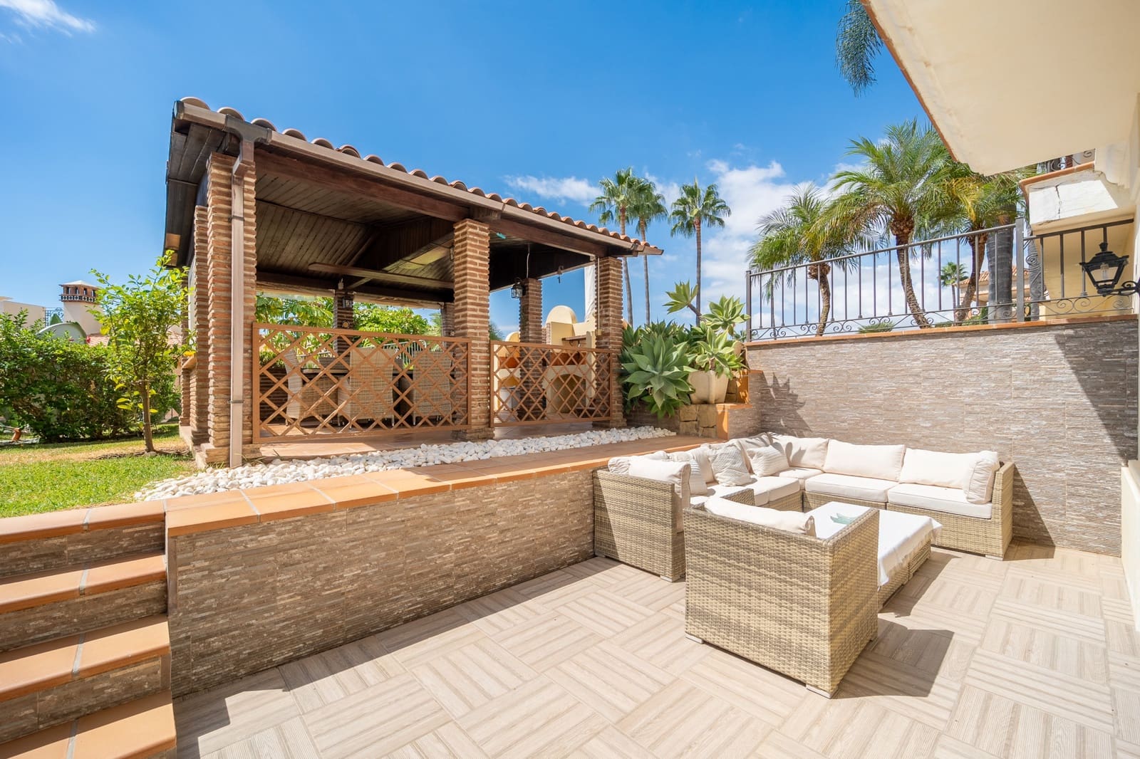 5 Zimmer Villa zu verkaufen in Marbella mit Pool Garage - 8.200.000 € (Ref: 10129012)