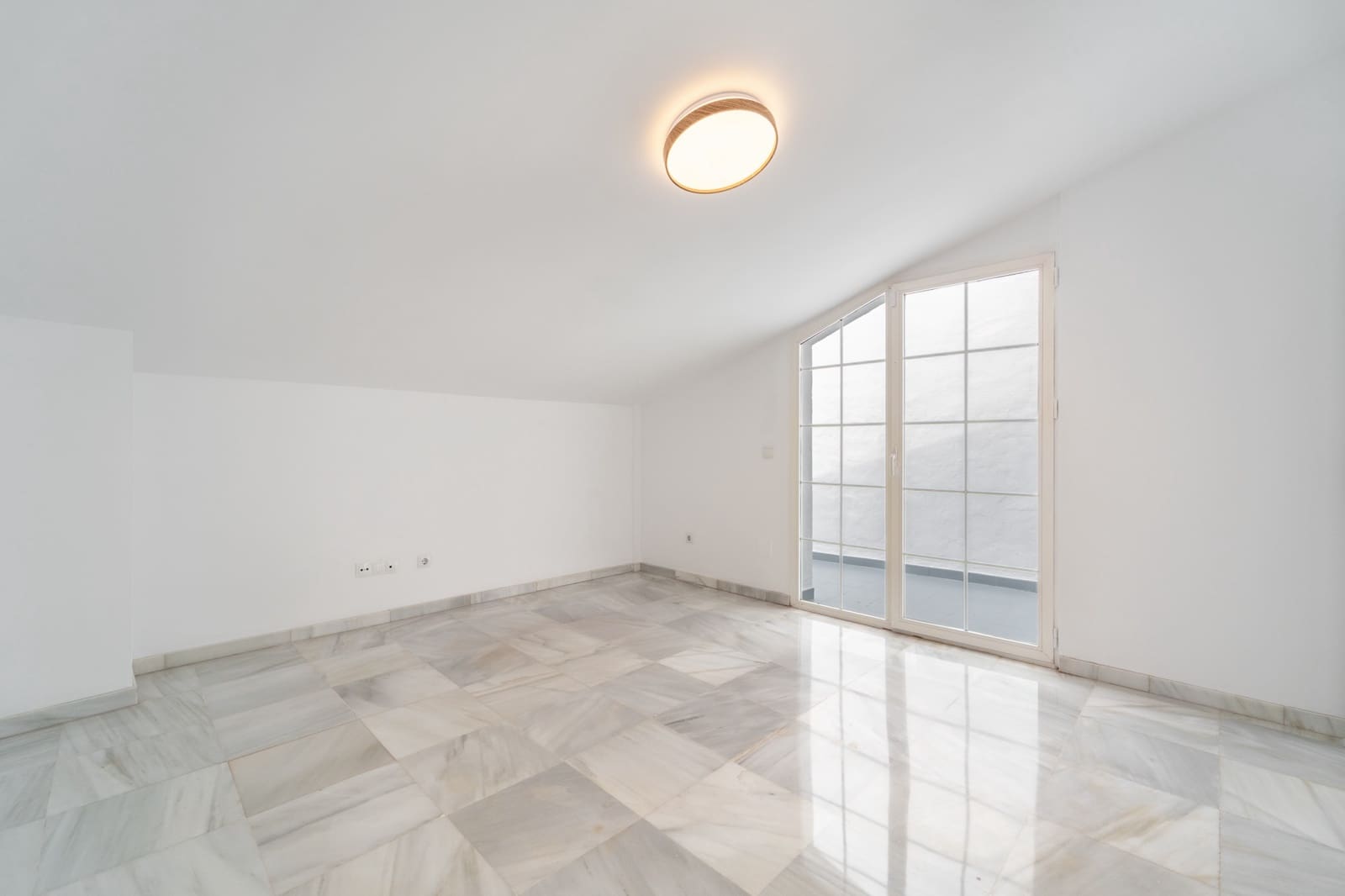 3 bedroom Townhouse for sale in Marbella with pool garage - € 1,650,000 (Ref: 10135916)