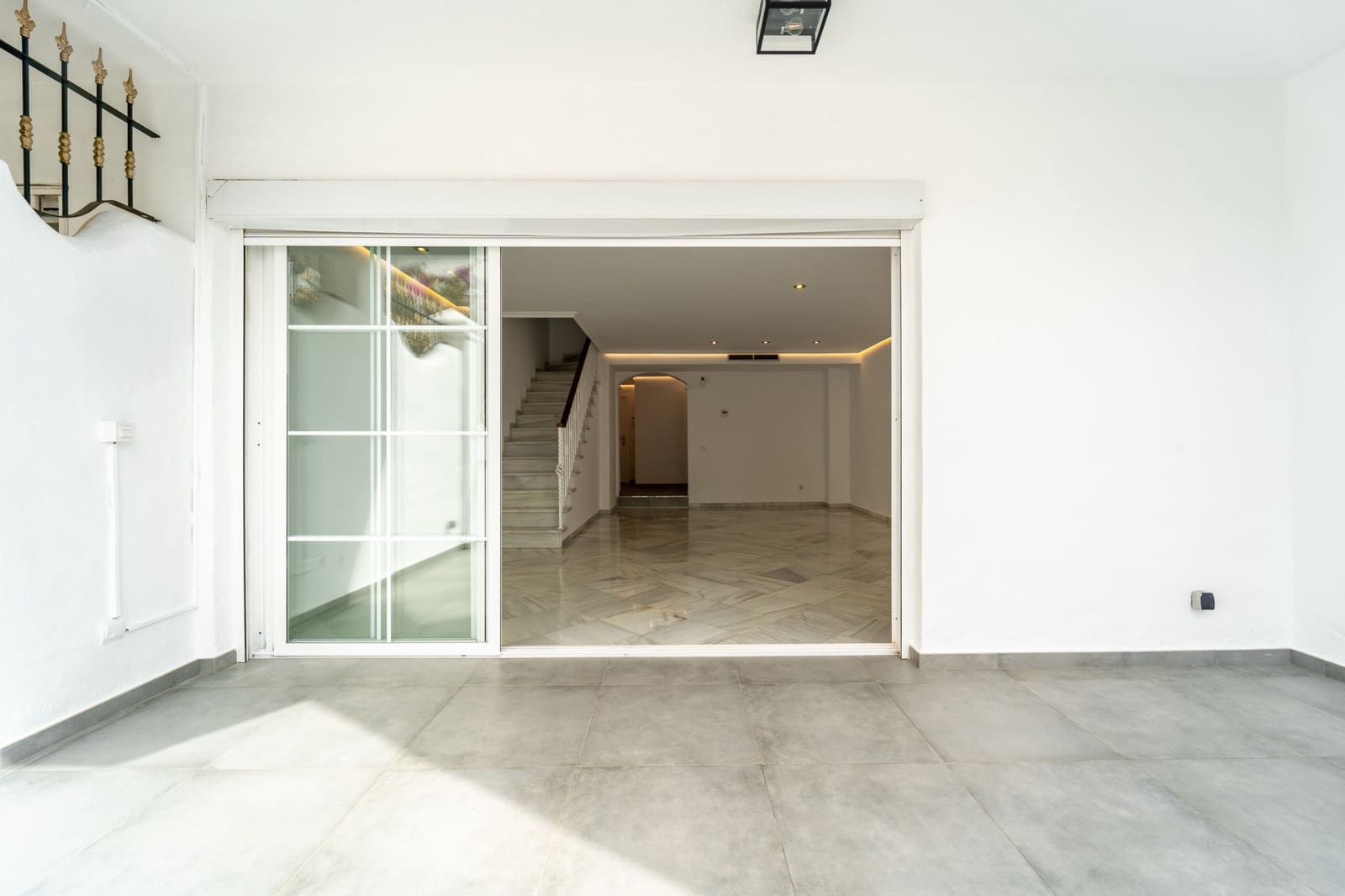 3 bedroom Townhouse for sale in Marbella with pool garage - € 1,650,000 (Ref: 10135916)