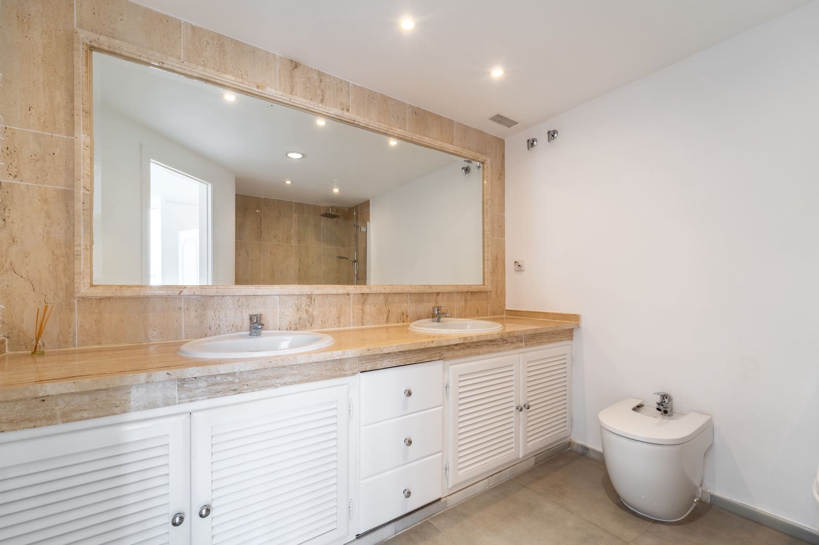 3 bedroom Townhouse for sale in Marbella with pool garage - € 1,650,000 (Ref: 10135916)