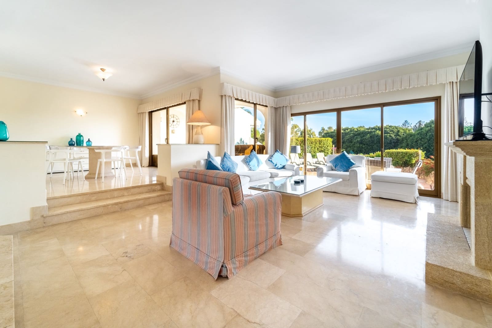 4 chambre Villa/Maison à vendre à Marbella avec piscine garage - 1 990 000 € (Ref: 10139386)