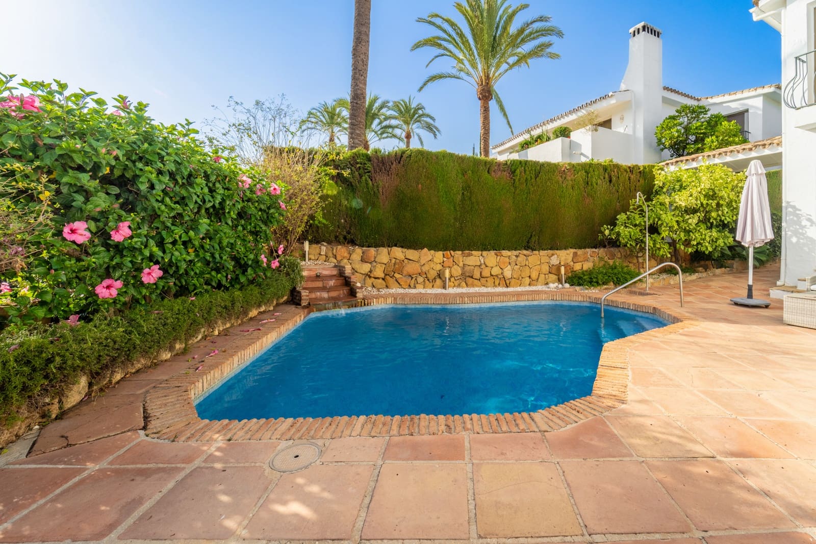 4 chambre Villa/Maison à vendre à Marbella avec piscine garage - 1 990 000 € (Ref: 10139386)