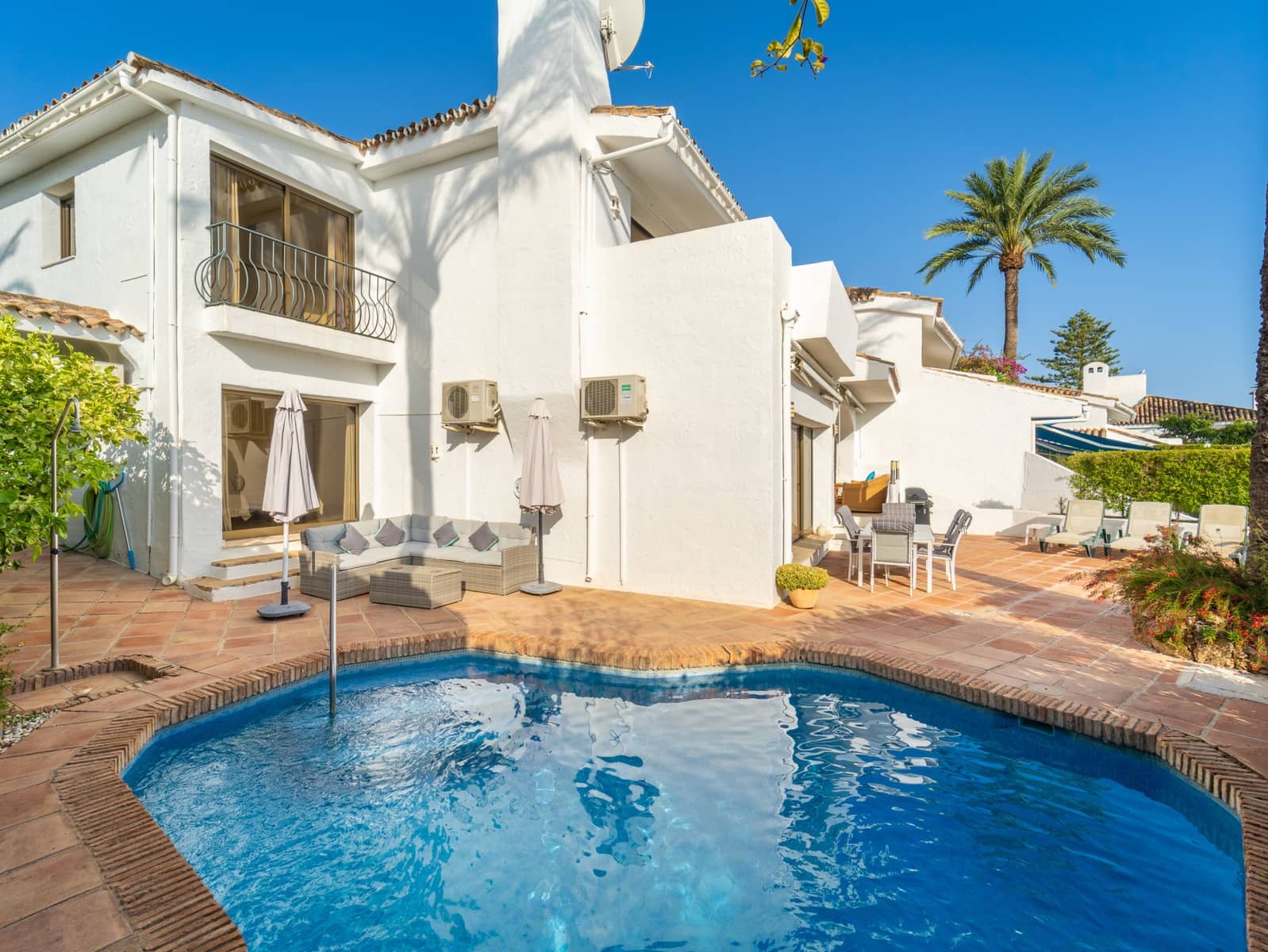 4 chambre Villa/Maison à vendre à Marbella avec piscine garage - 1 990 000 € (Ref: 10139386)