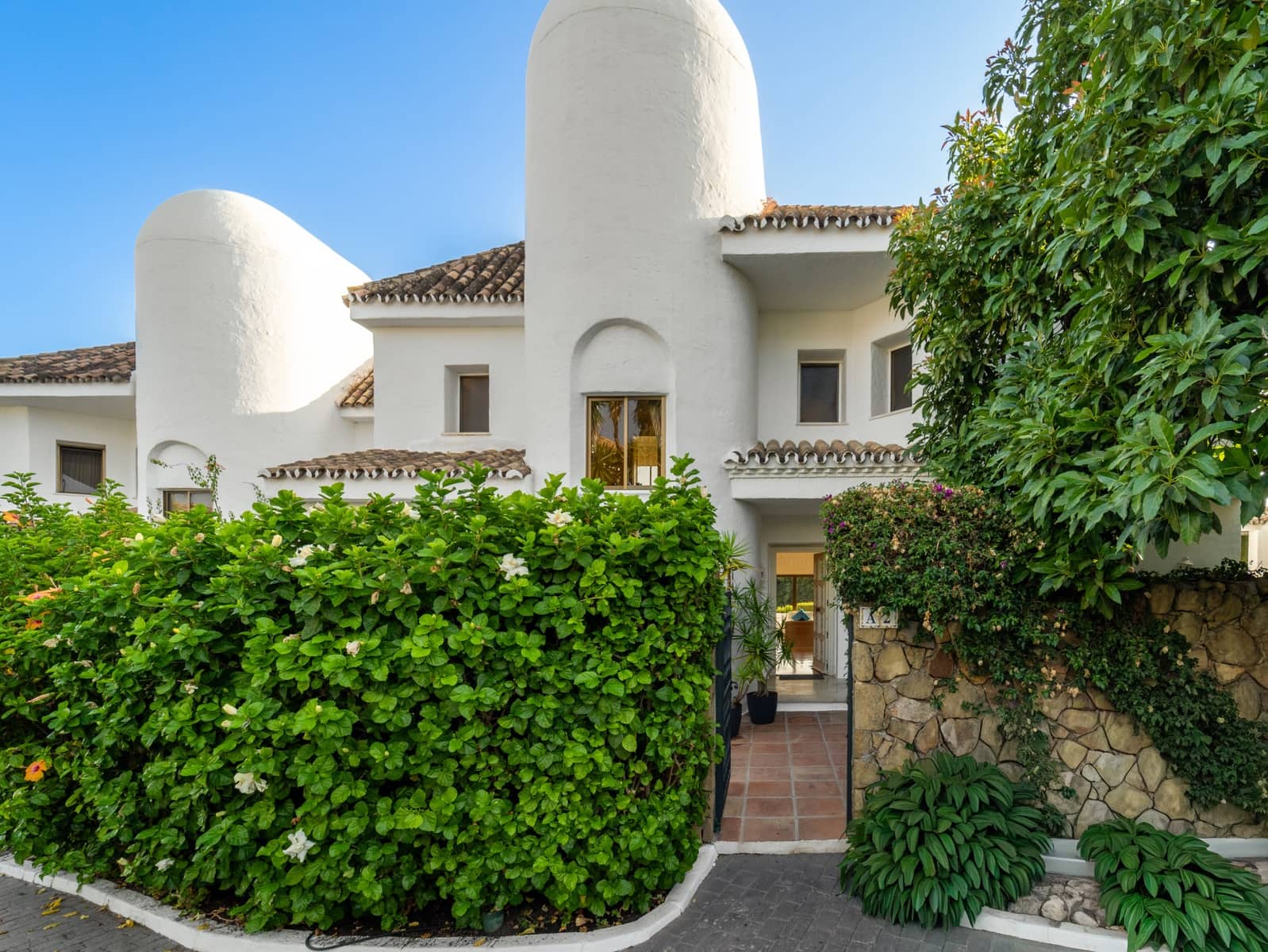 4 chambre Villa/Maison à vendre à Marbella avec piscine garage - 1 990 000 € (Ref: 10139386)