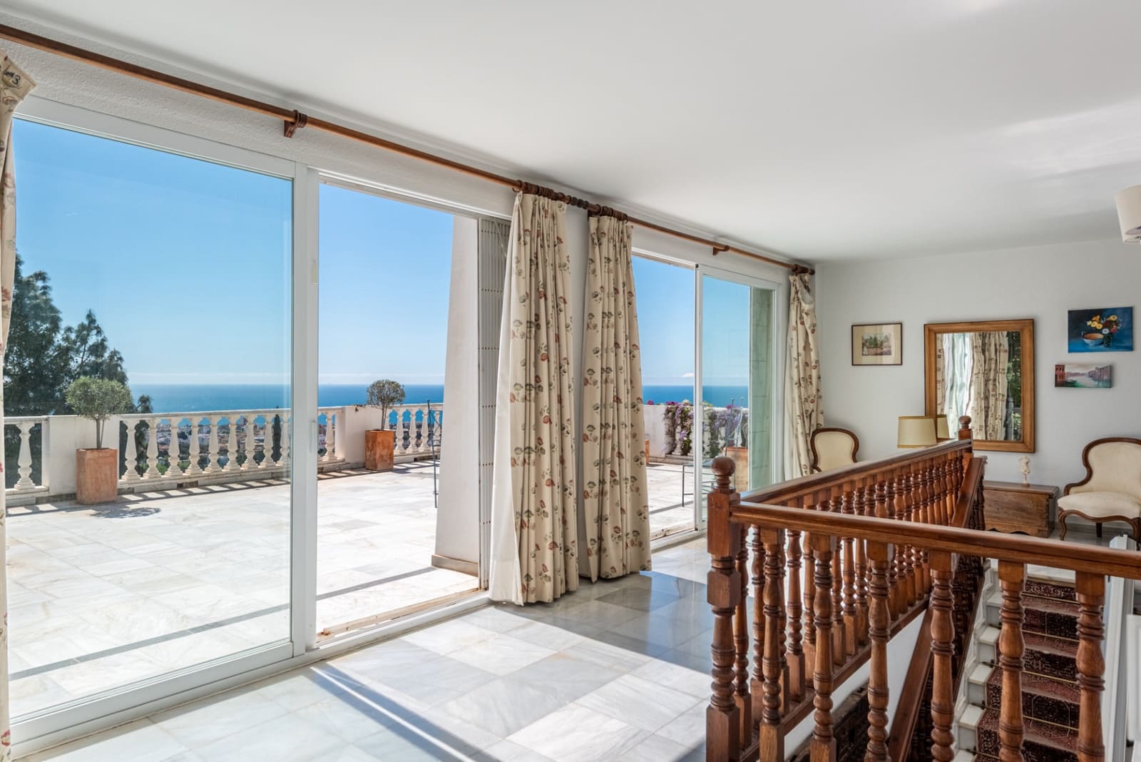 6 Zimmer Villa zu verkaufen in Marbella mit Pool Garage - 2.095.000 € (Ref: 10139387)