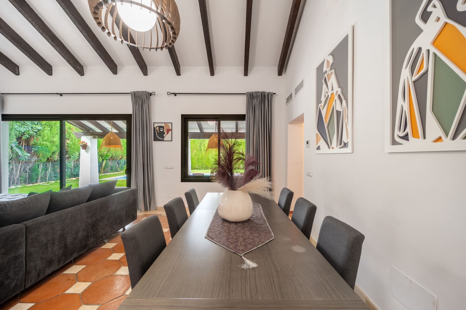 4 bedroom Villa for rent in Estepona with pool garage - € 8,000 (Ref: 10158323)