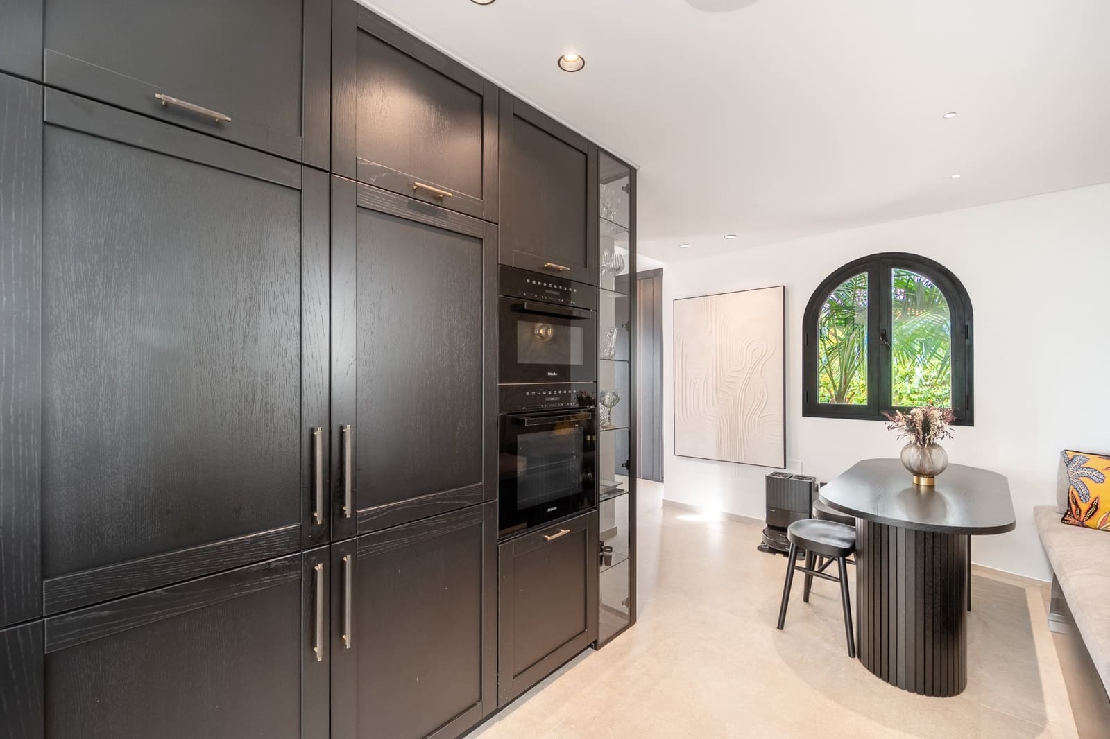 5 bedroom Villa for sale in Los Arqueros with pool - € 4,550,000 (Ref: 10166322)