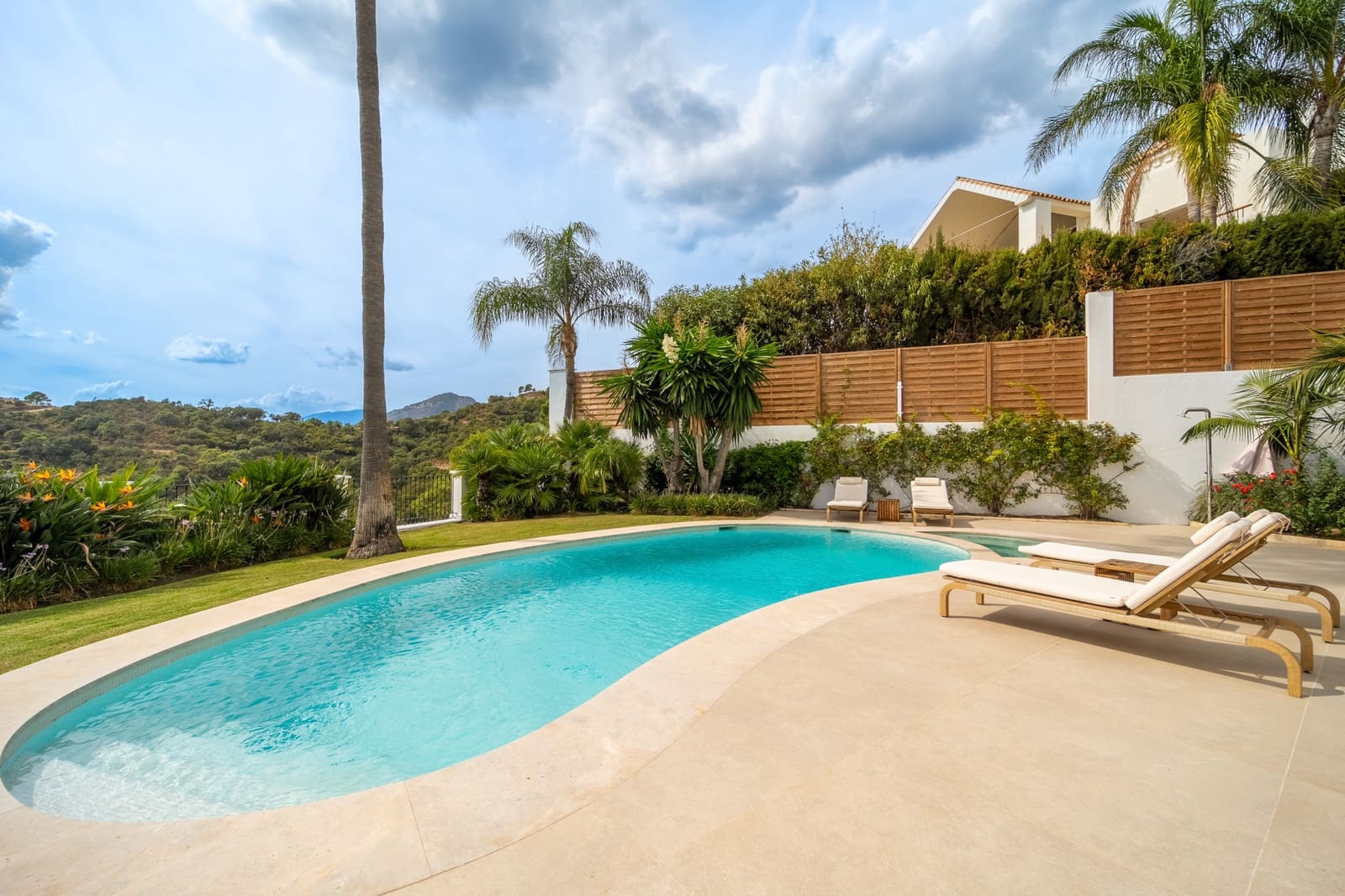 5 bedroom Villa for sale in Los Arqueros with pool - € 4,550,000 (Ref: 10166322)