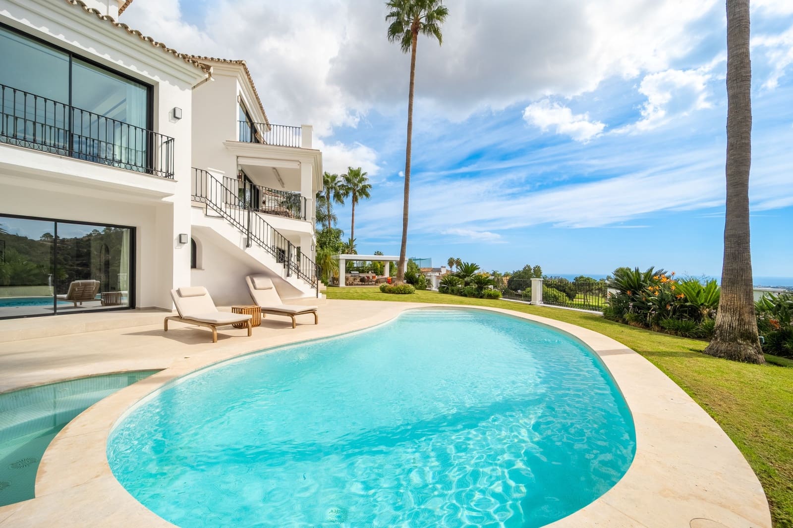 5 bedroom Villa for sale in Los Arqueros with pool - € 4,550,000 (Ref: 10166322)