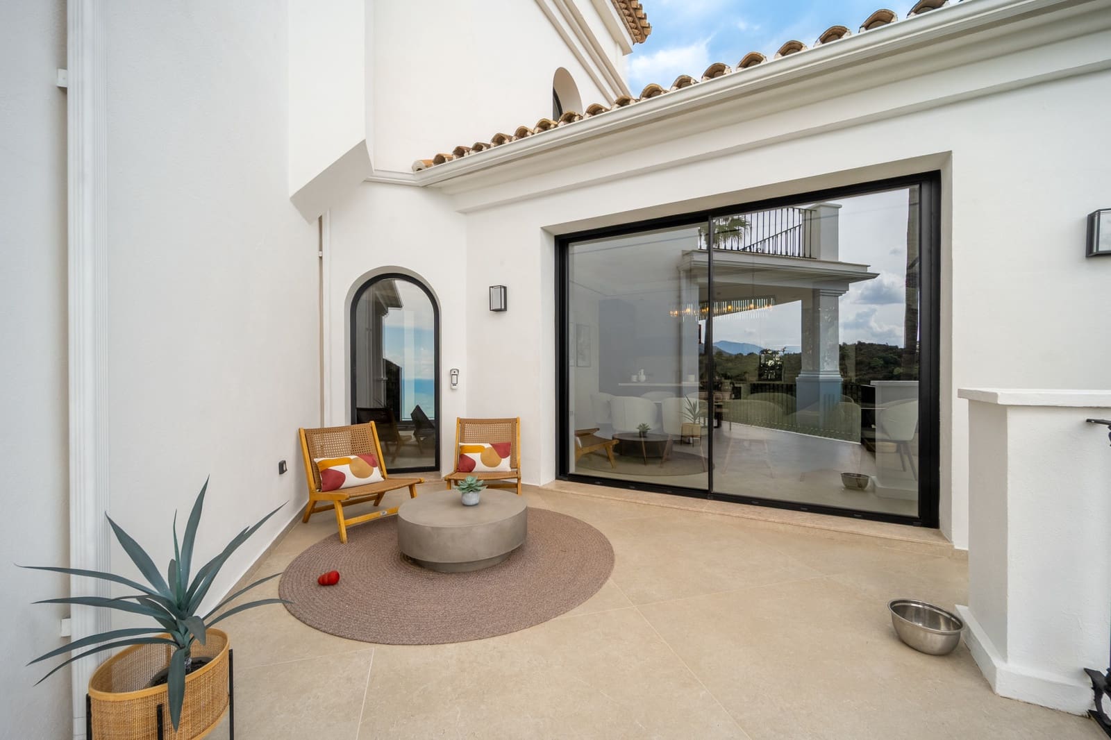 5 bedroom Villa for sale in Los Arqueros with pool - € 4,550,000 (Ref: 10166322)