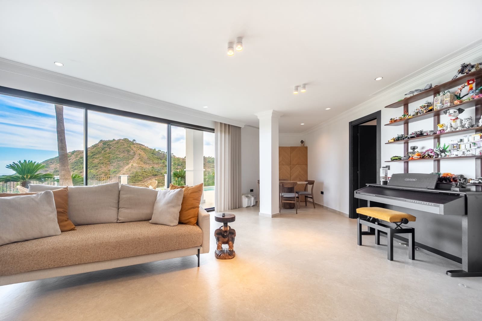 5 bedroom Villa for sale in Los Arqueros with pool - € 4,550,000 (Ref: 10166322)