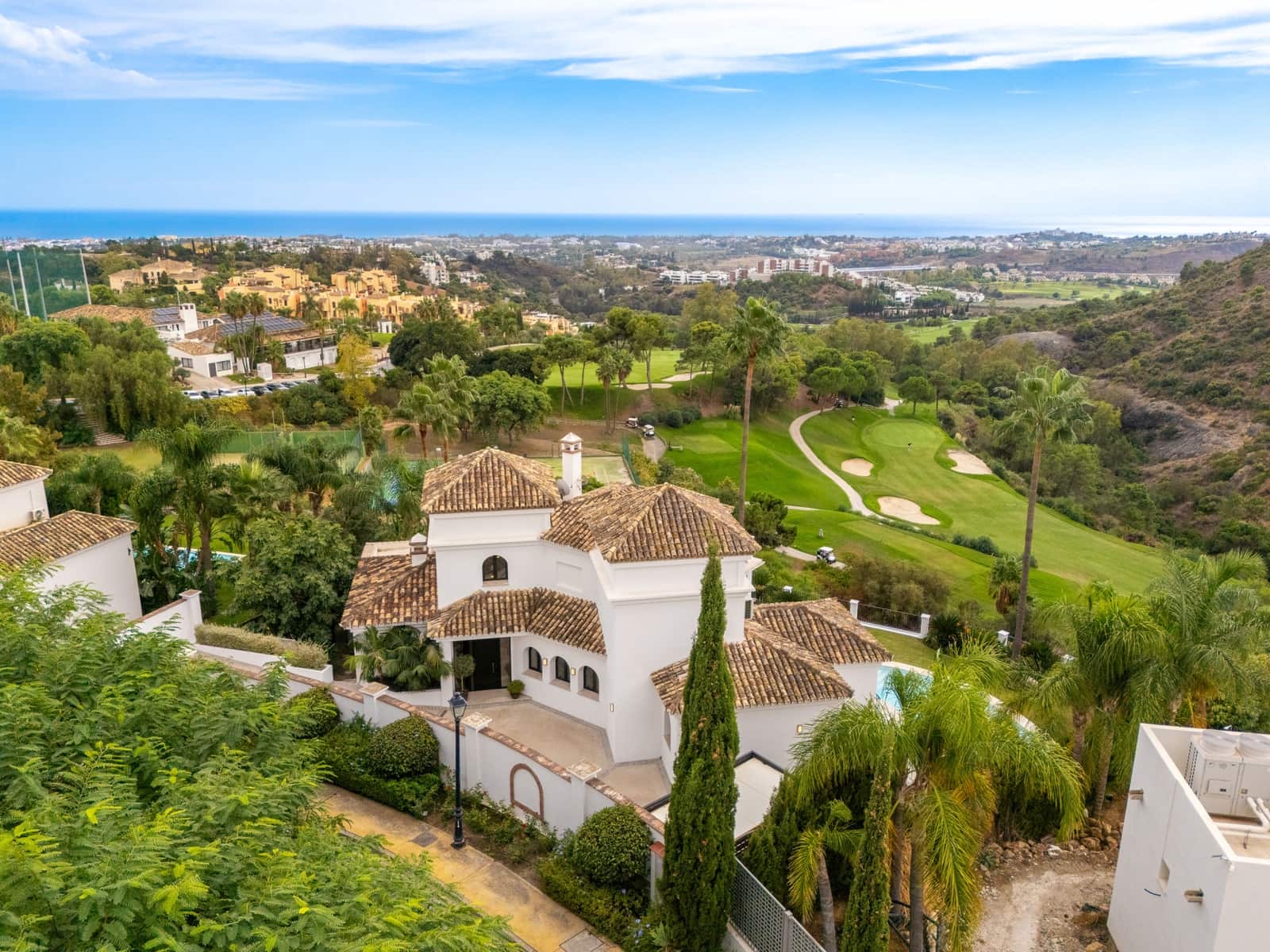 5 bedroom Villa for sale in Los Arqueros with pool - € 4,550,000 (Ref: 10166322)