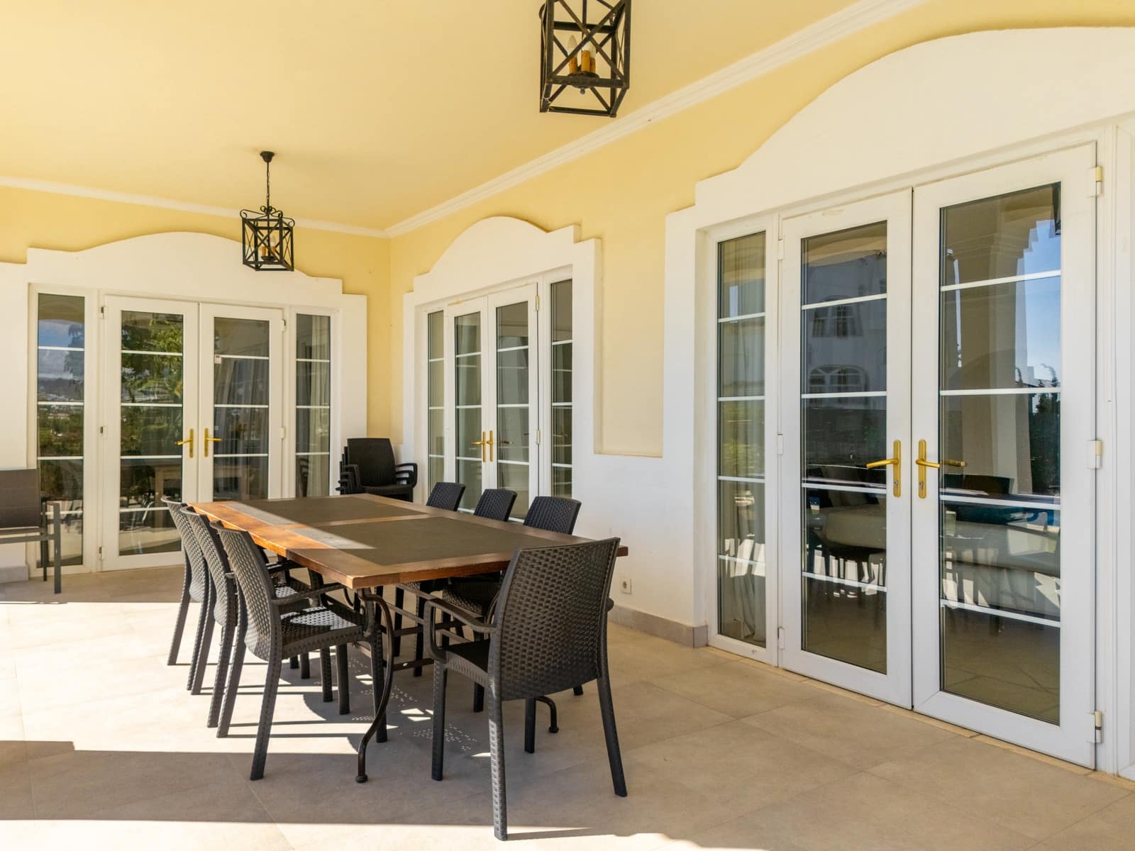 4 bedroom Villa for sale in New Golden Mile with pool garage - € 1,995,000 (Ref: 10168386)