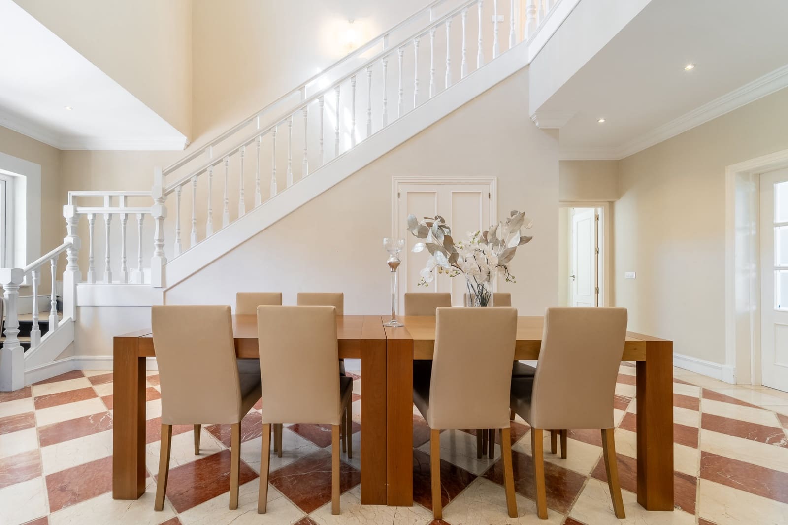 4 bedroom Villa for sale in New Golden Mile with pool garage - € 1,995,000 (Ref: 10168386)