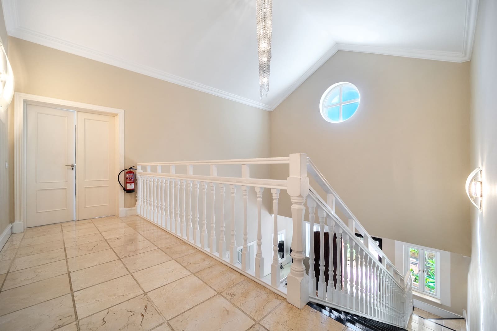 4 bedroom Villa for sale in New Golden Mile with pool garage - € 1,995,000 (Ref: 10168386)