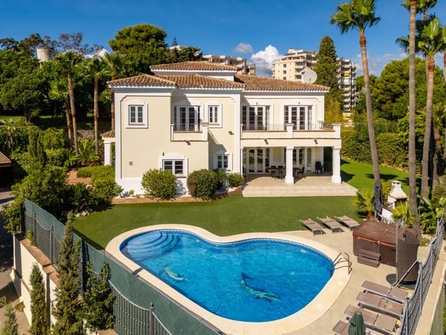 4 soveværelse Villa til salg i Nueva Atalaya, Estepona med swimmingpool garage - € 1.995.000 (Ref: 10168386)