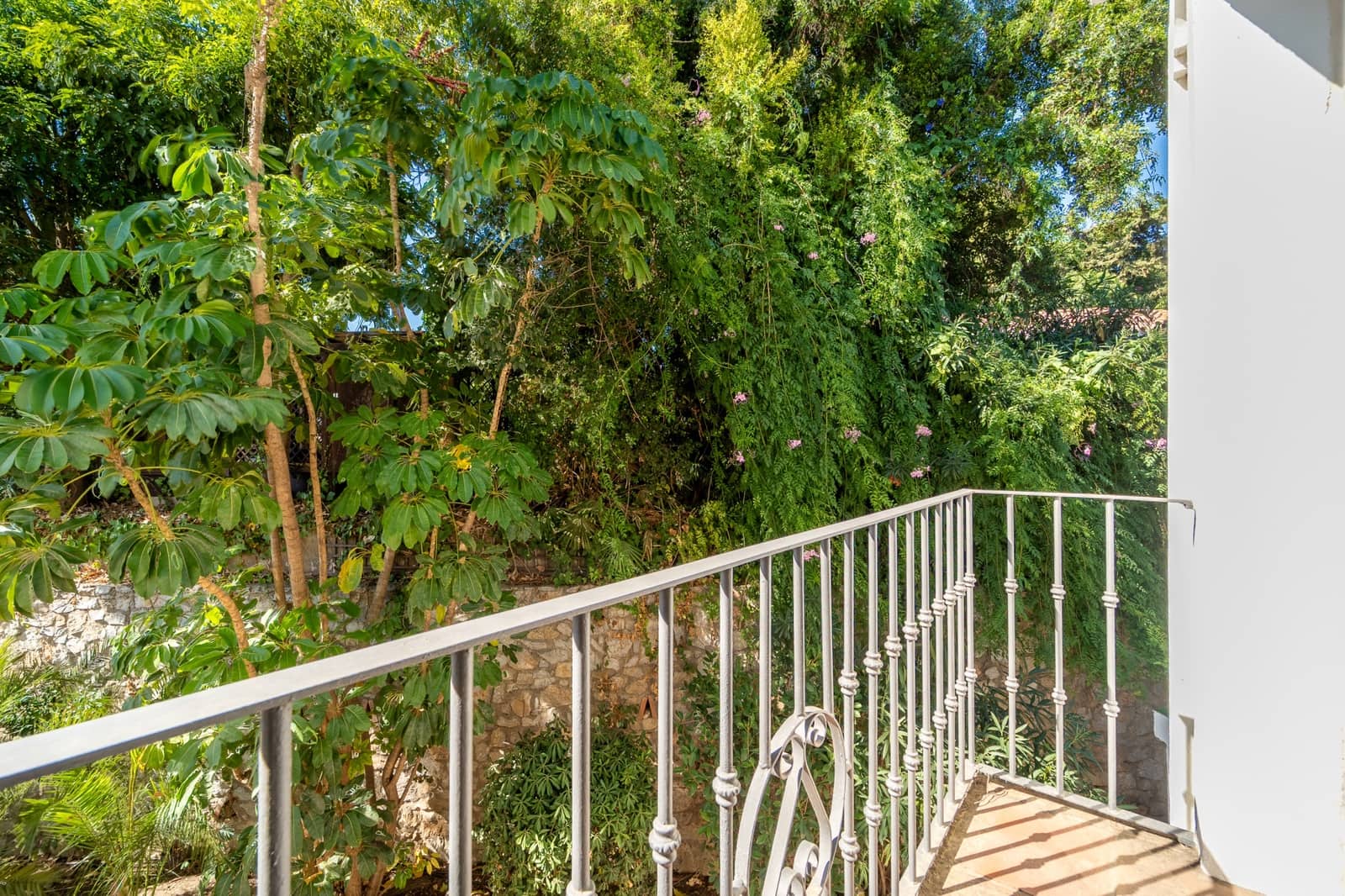 4 bedroom Villa for sale in New Golden Mile with pool garage - € 1,995,000 (Ref: 10168386)